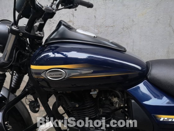 bajaj avenger 2018